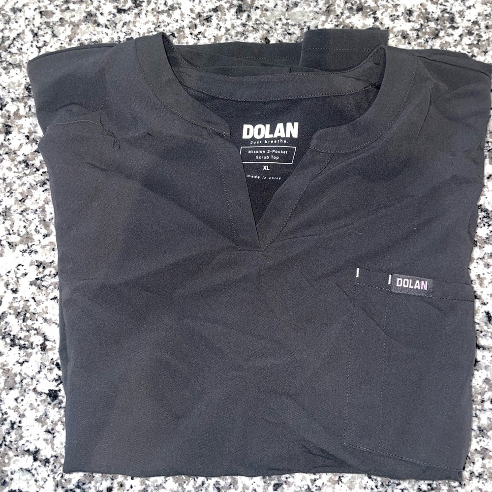 Gray Dolan scrub top, XL